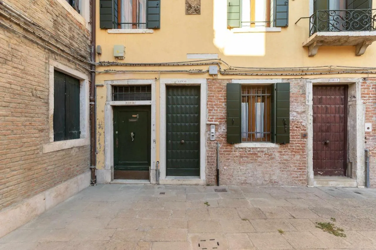 Appartamento Angelo Raffaele incantevole casa per 12 persone Venezia 0*,  Italia